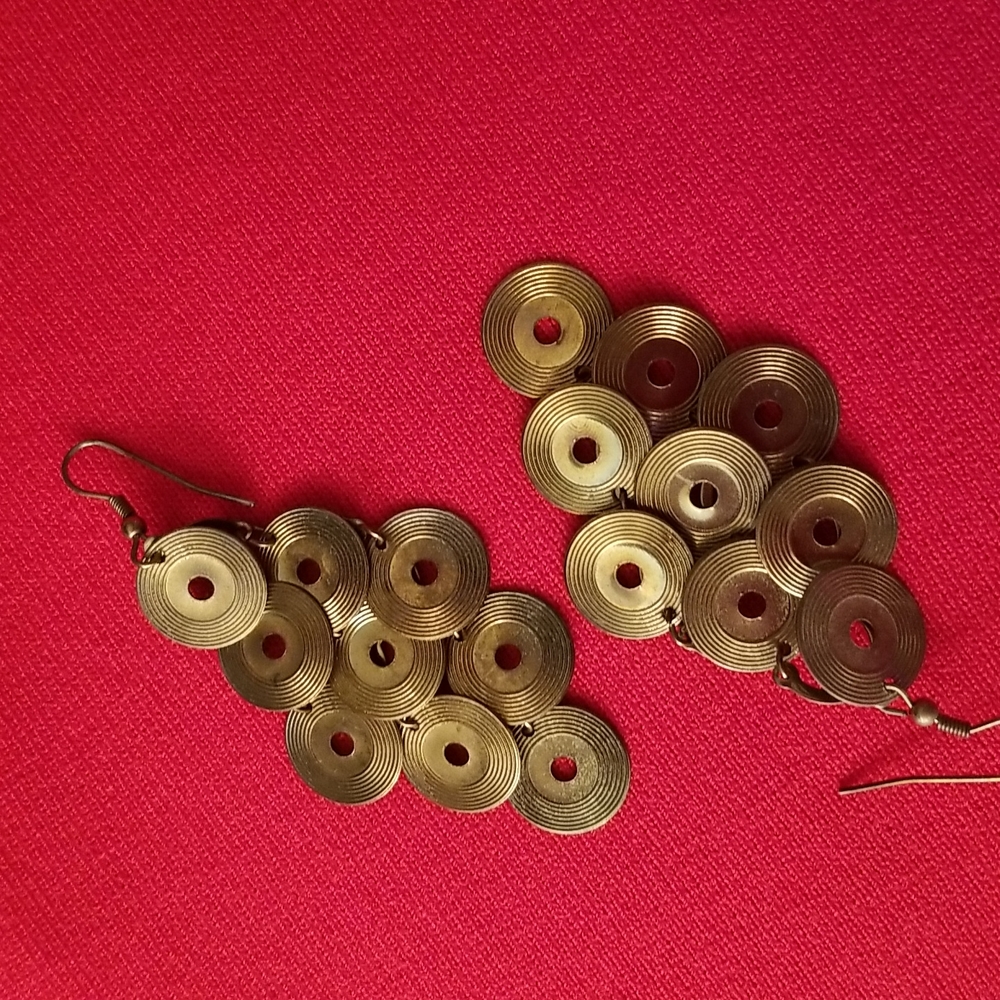Cascading Disc Earrings - Picture 5 of 8